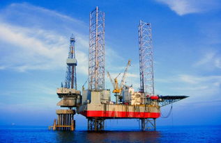 中国南海的深海钻井平台,重43000吨,能抵御16级台风